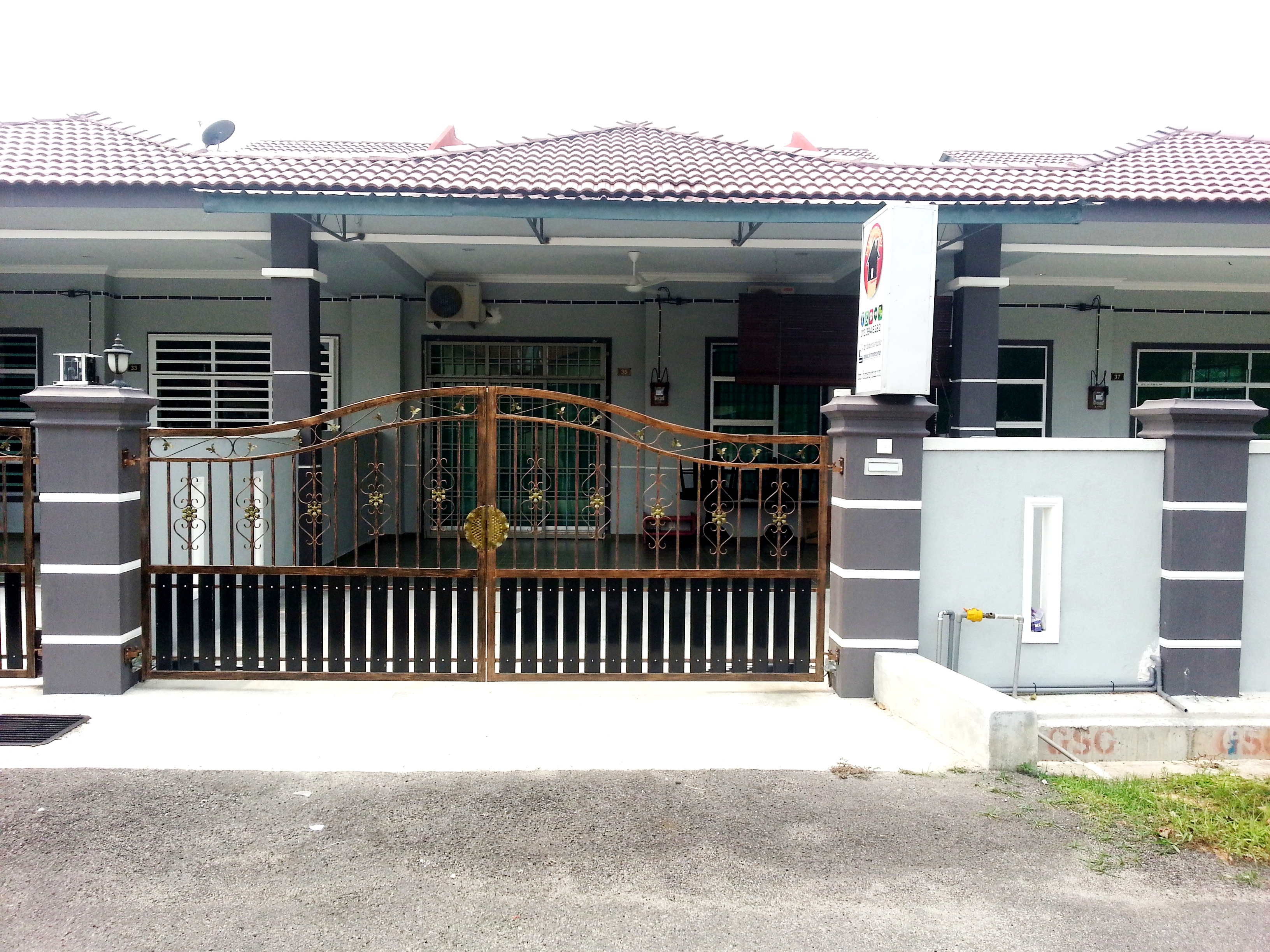 Hadapan MyHomestay Muar